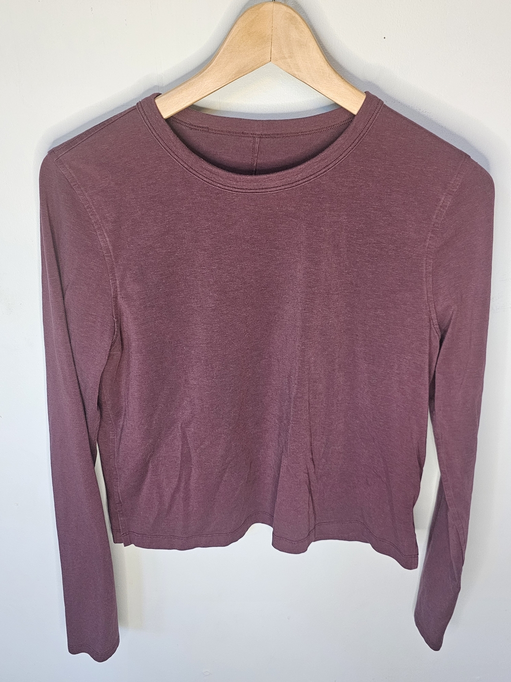 Lululemon Cropped Long Sleeve Top Deep Purple Mauve No Tag Women's Medium